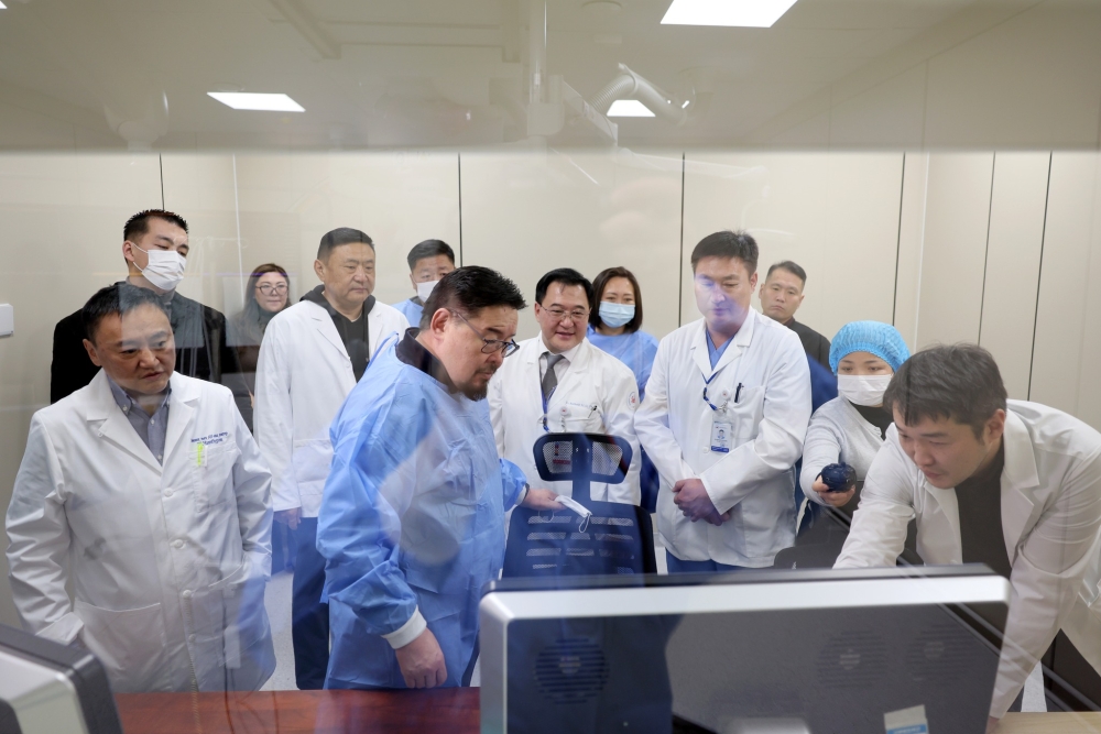 Хавдар судлалын үндэсний төв мэс заслын эмчилгээндээ робот ашиглахаар зэхэж байна