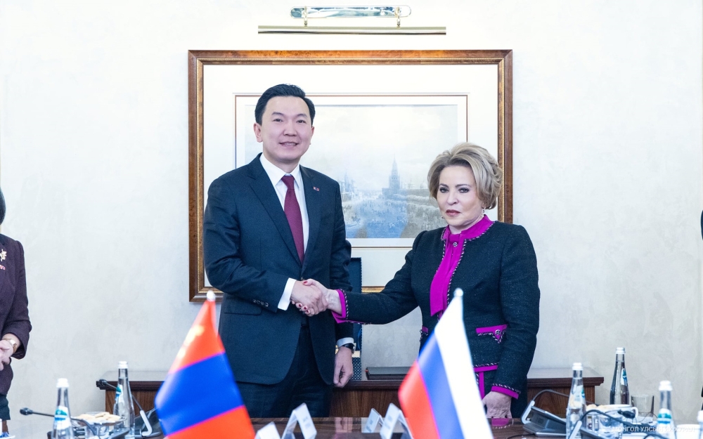 АЙЛЧЛАЛ| Албан ёсны хэлэлцээ хийв