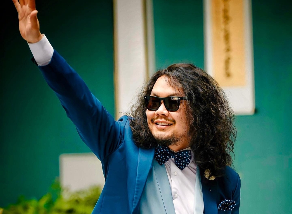 УРЛАГ|Жүжигчин Б.Барслхагва: Хүний амьдралд гологдох, ганцаардах үе олон таарна