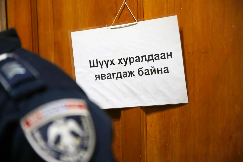 Шүүгчид мөнгө өгөхийг завдсан этгээдэд ял оноосон байна