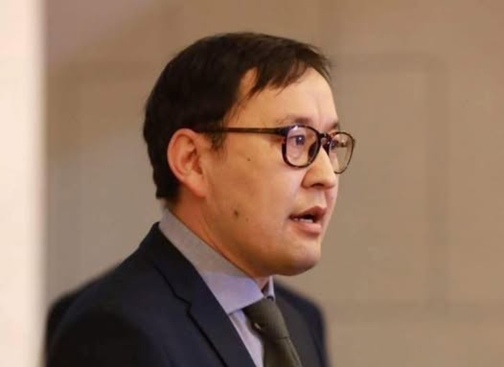 Хуульч О.Батхүү: Иргэдийн бодит орлогыг өсгөе гэвэл татвар бууруул