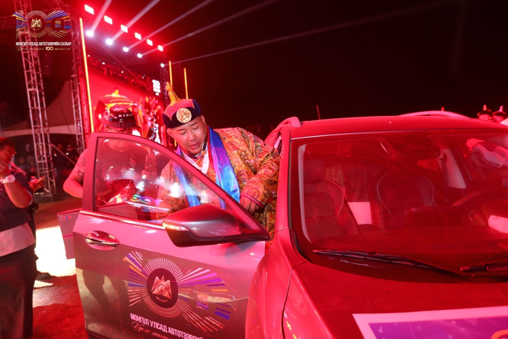 Улсын аварга О.Хангай түрүүллээ