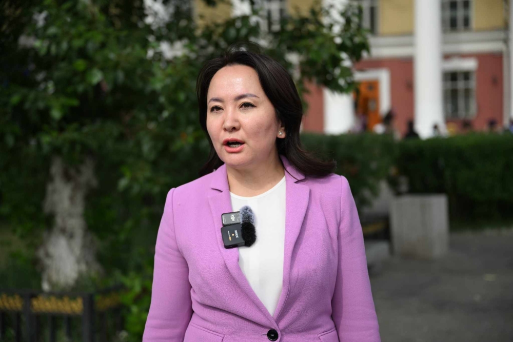 У.Өнөрцэцэг: Бага тойруугаас Их тойруу доторх явган хүний замыг засварлана