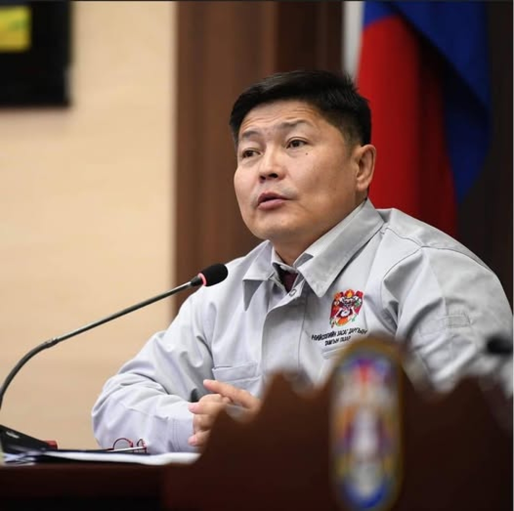 Х.Нямбаатар: Эвдэрсэн авто зам, явган хүний замыг өөрсдийн хөрөнгөөр нь засварлуулна