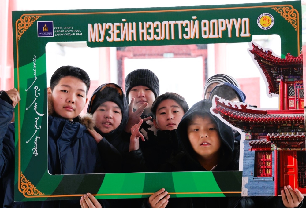 Сүхбаатар дүүрэг: ӨВ СОЁЛДОО ХАЙРТАЙ ХҮҮХДҮҮД хөтөлбөрт 684 сурагч хамрагдана