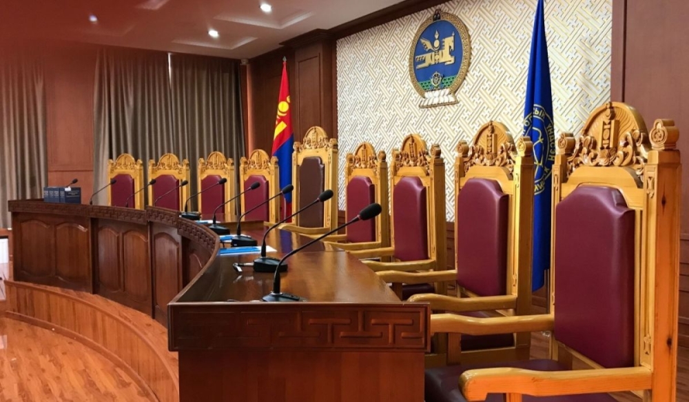 Ерөнхийлөгчийн бүрэн эрхийн хугацаа 4 жил байх заалтаар Цэц маргаан үүсгэлээ