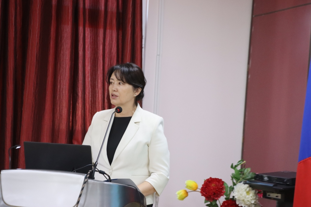 ХЭН ЮУ ХИЙВ| “Эрчим хүчний хэмнэлттэй АМИНЫ ОРОН СУУЦ БА НОГООН САНХҮҮЖИЛТ” сэдэвт сургалт зохион байгууллаа