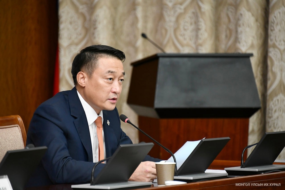 Д.Амарбаясгалан өөрийн хүсэлтээр УИХ-ын даргаас чөлөөлөгдөх хүсэлтээ өглөө