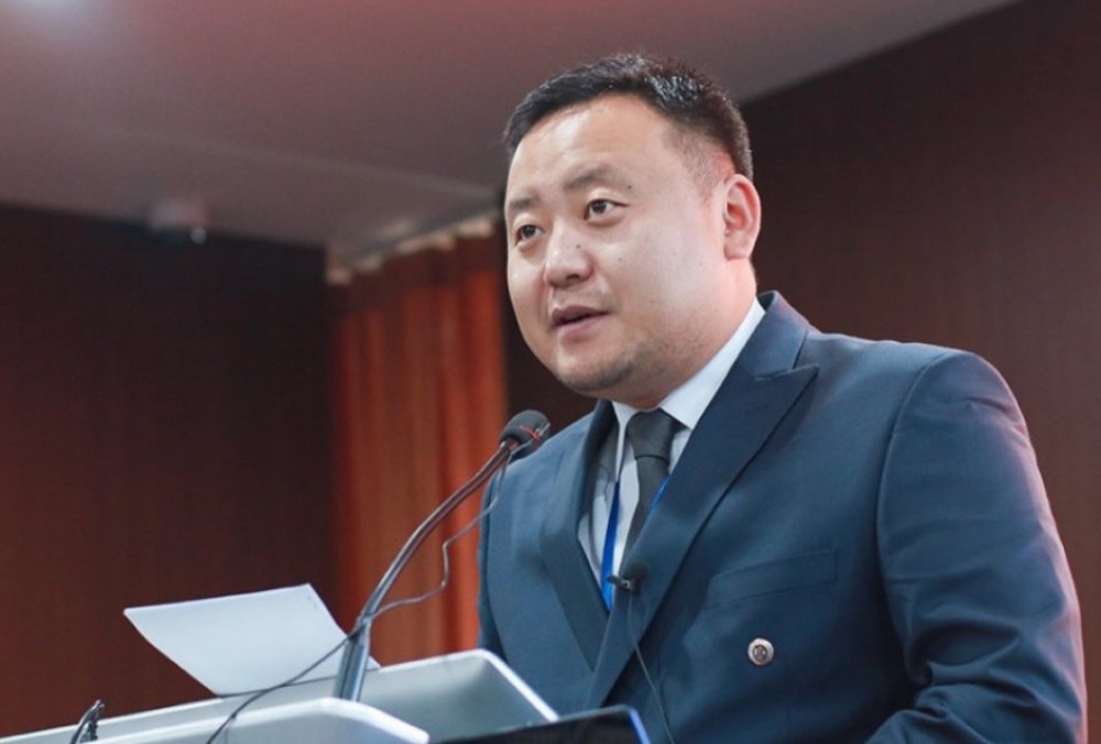 О.Алтангэрэл: Энэ улсад баяр наадмыг тэмдэглэх хуулийн төслийн хэлэлцэх нь чухал уу, АВИЛГА ХУЛГАЙТАЙ ТЭМЦЭХ нь чухал уу?!