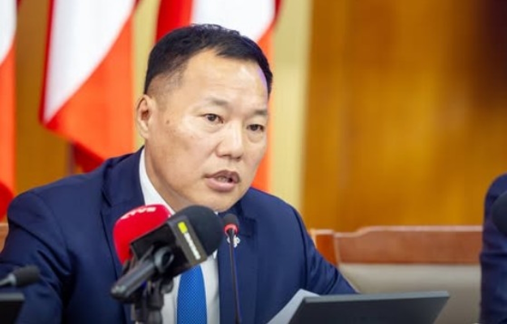 О.Цогтгэрэл: Сайд нар салбарынхаа дундаж цалинг авдаг болъё