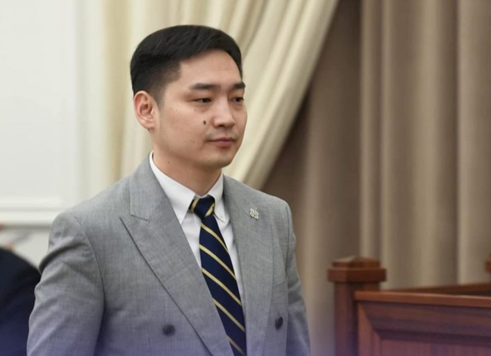 УИХ-ын гишүүн Г.Лувсанжамц: Багш, эмч нарын цалинг нэмэгдүүлэхэд хоёр гарц байна